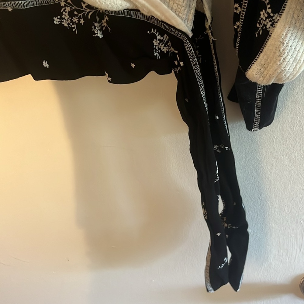 Free people boho side tie v neck - Picture 4 of 4